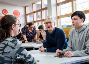 Degrees go Unacknowledged