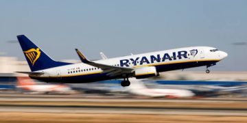 Ryanair slides on the profit ramp