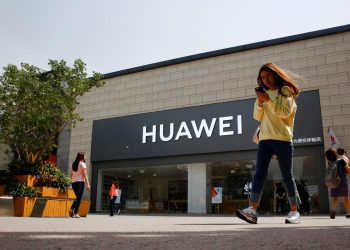 Trump Scales Back Huawei Restrictions