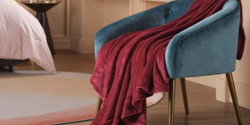 Stylish, Versatile and Cosy – 4 Fabric Weaves for Interior Designers and Decorators in the UK