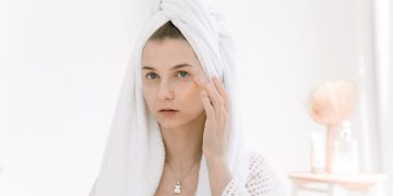Why You Need an Updated Skincare Routine in the Winter