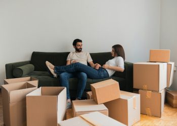 10 Packing and Moving Tricks