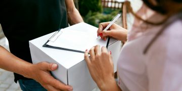 Industries That Benefit from Same-Day Courier Services