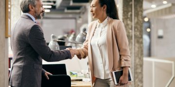 Skilled Worker Visa vs. Other UK Visas: Which One is Right for You?