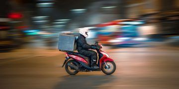 The Role of Eco-Friendly Couriers in London’s Green Future