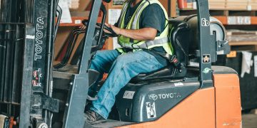 FLT Refresher Course: Why Ongoing Forklift Training Matters